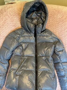 Women's Hooded Puffer Jacket - Steel Blue